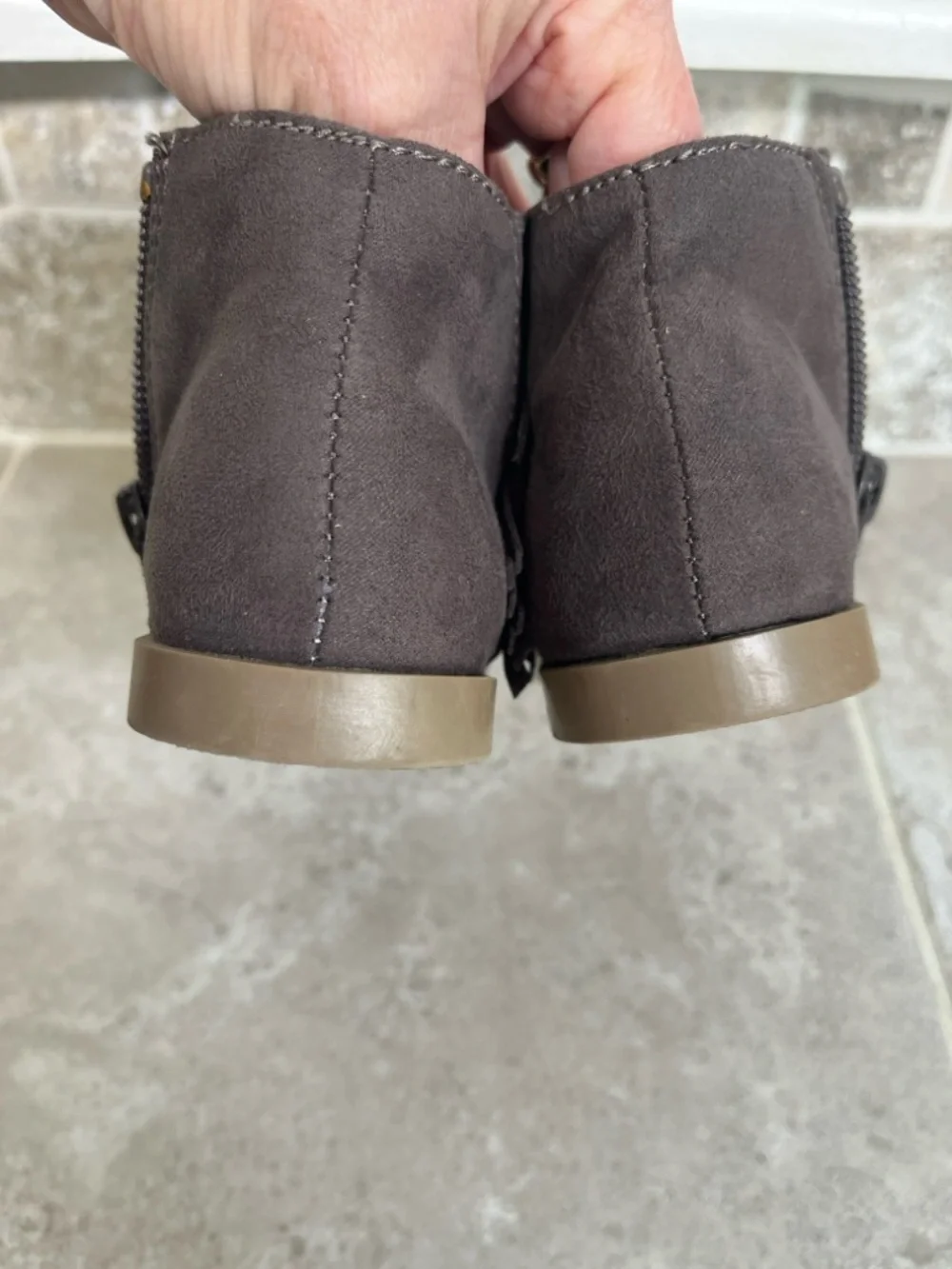 Old Navy Girls Brown Suede-Look Ankle Boots 7, EUC, clean! A Cutie Bootie😀